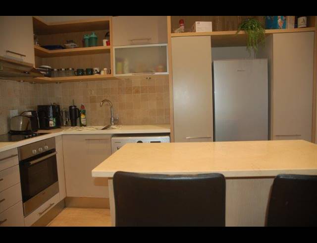 1 BEDROOM APARTMENT FOR SALE IN CAPE TOWN CITY CENTRE